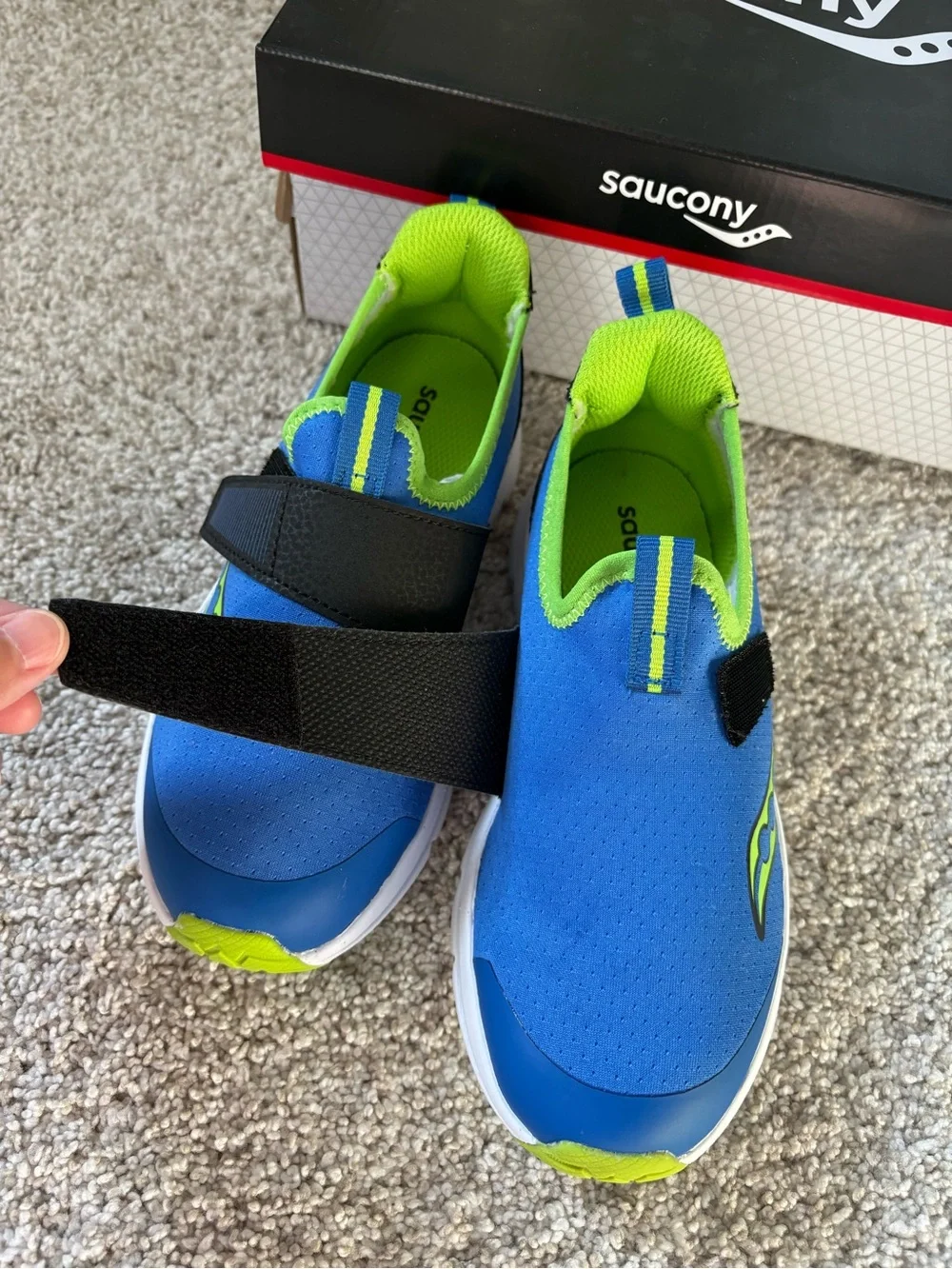 New Saucony Kids Breeze Sport JR sneakers Hook-Loop Slip-On little boy sz 1